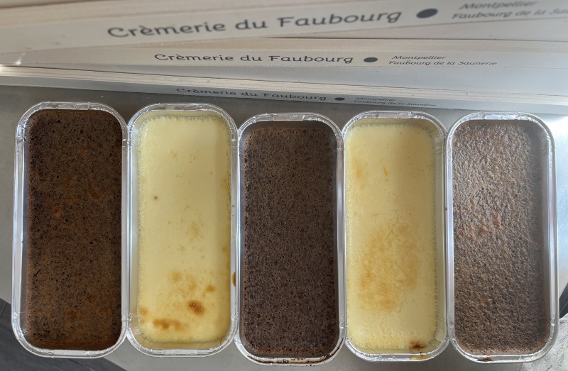 Acheter un excellent flan aux œufs frais fait maison à base lait cru et oeufs extra frais quartier beaux arts Montpellier